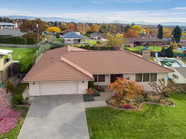 411 N 63rd Ave, Yakima, WA 98908