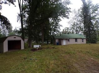 2988 N Three Rivers Rd, Gladwin, MI 48624