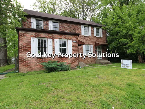 1618-1620 W 10th Street Photo 1