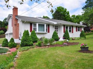 9 Wynding Hills Rd, East Granby, CT 06026