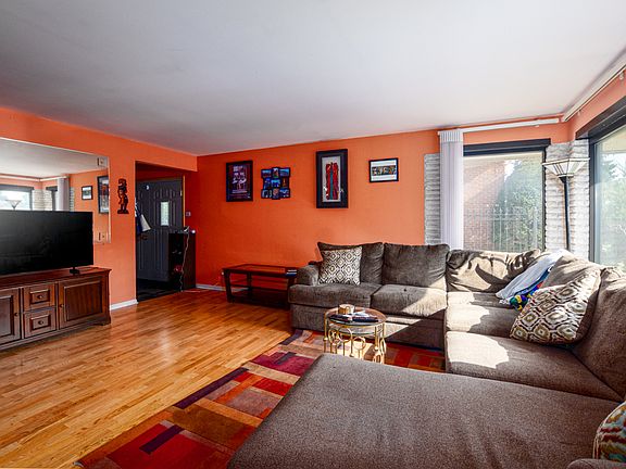 4th image of 9334 S Cregier Ave