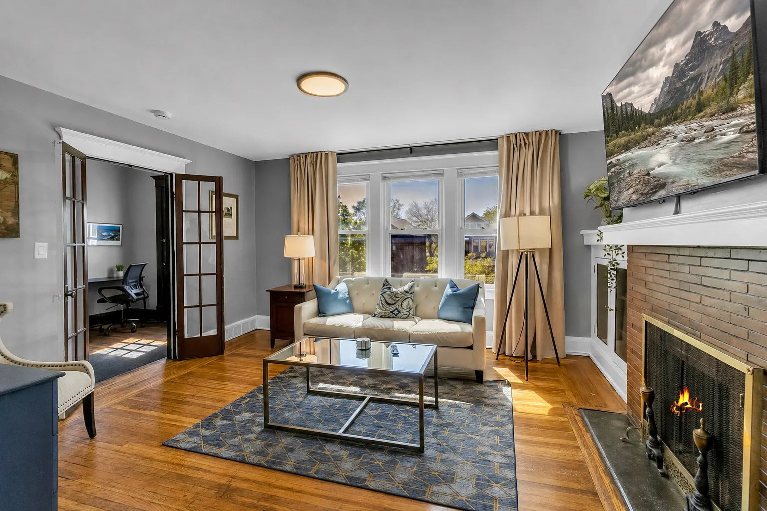 3 bed, 2.0 bath, $4,000 — Photo 1
