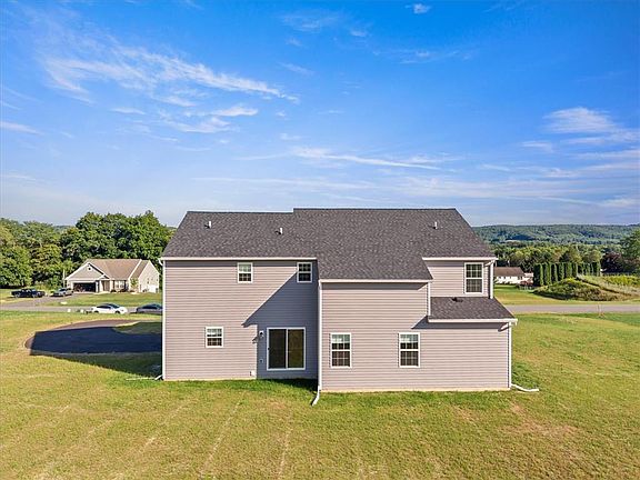 3rd image of 94 Heartwood Ct