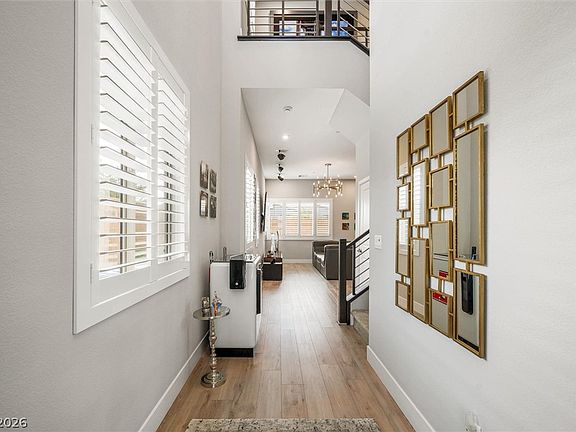 3rd image of 3362 Santa Verdiana St