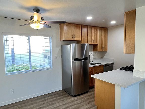 5th image of 365 Bonair St APT 12