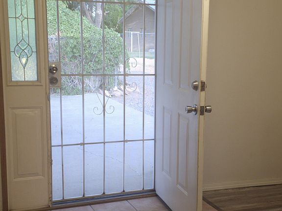 3rd image of 2415 Foothill Dr SW #1/2