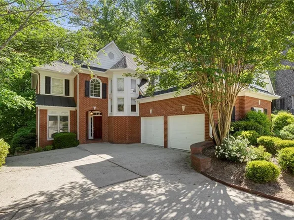 5052 Vinings Estates Ct SE, Mableton, GA 30126