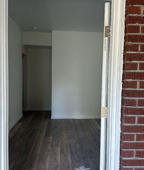 1st image of 703 Bellaire Ave #1