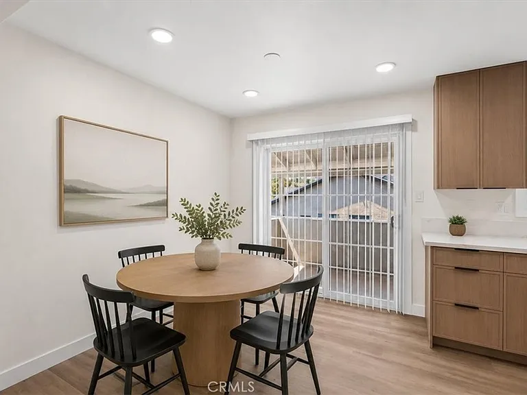 220 N Monte Vista St #C — Photo 3