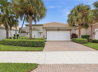 104 Glen Eagle CIR, NAPLES, FL 34104
