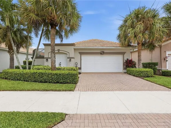104 Glen Eagle CIR, NAPLES, FL 34104