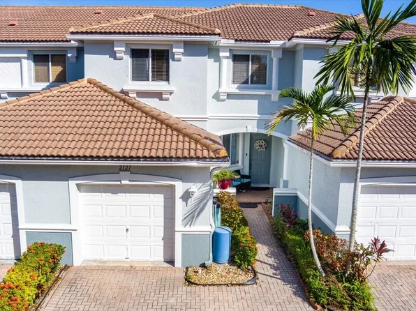 2127 Oakmont Drive, Riviera Beach, FL 33404
