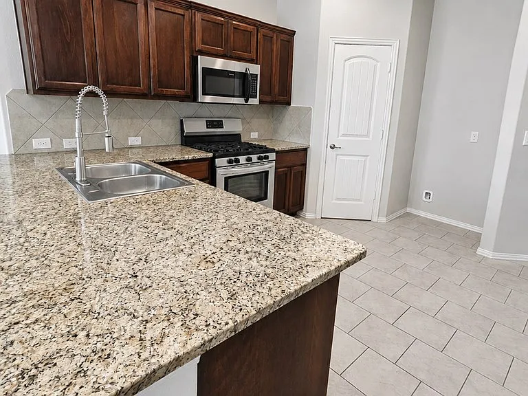 7208 Brooks Ranch Rd — Photo 5