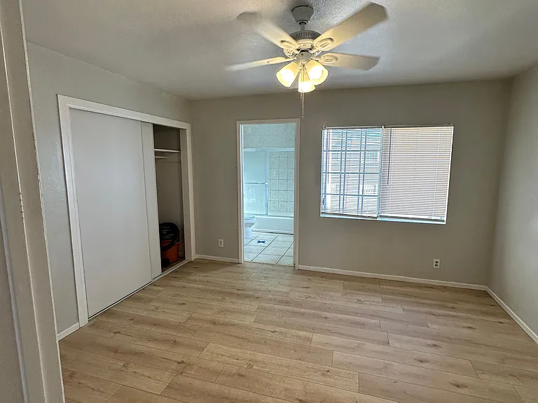 3120 W 113th St #3 — Photo 3