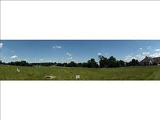 3rd image of 16534 Gleneagles Ct