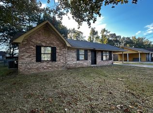 359 Belle Cir, Columbus, MS 39702