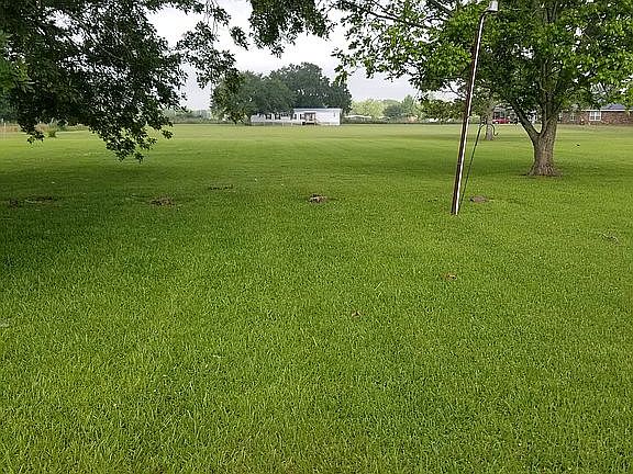 2nd image of 13104 Veterans Memorial Dr