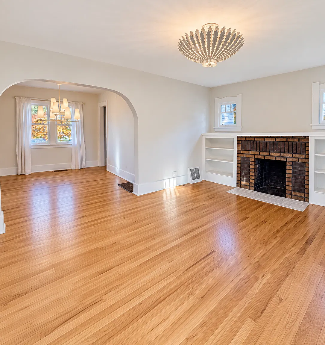 2 bed, 1.0 bath, 1313 sqft, $2,500 — Photo 2