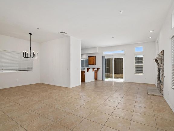 2nd image of 1782 Elm Ave