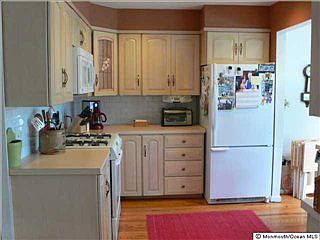 5th image of 2152 Evergreen Ave