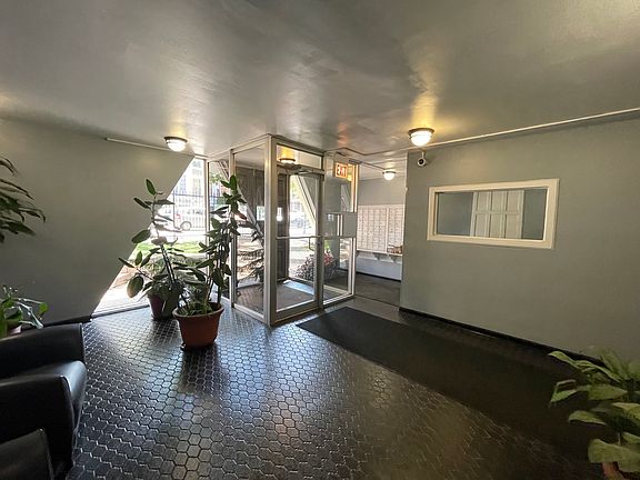 2nd image of 1060 W Hollywood Ave APT 505