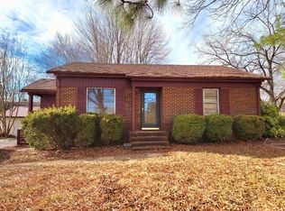 218 S Main St, Chase City, VA 23924