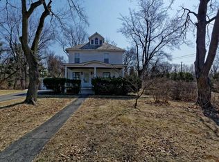 301 Old Loudon Rd, Latham, NY 12110