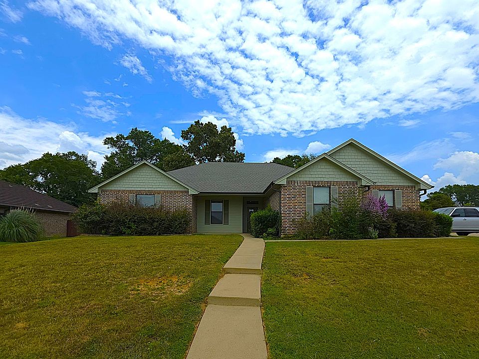 1st image of 800 Jaxon Dr