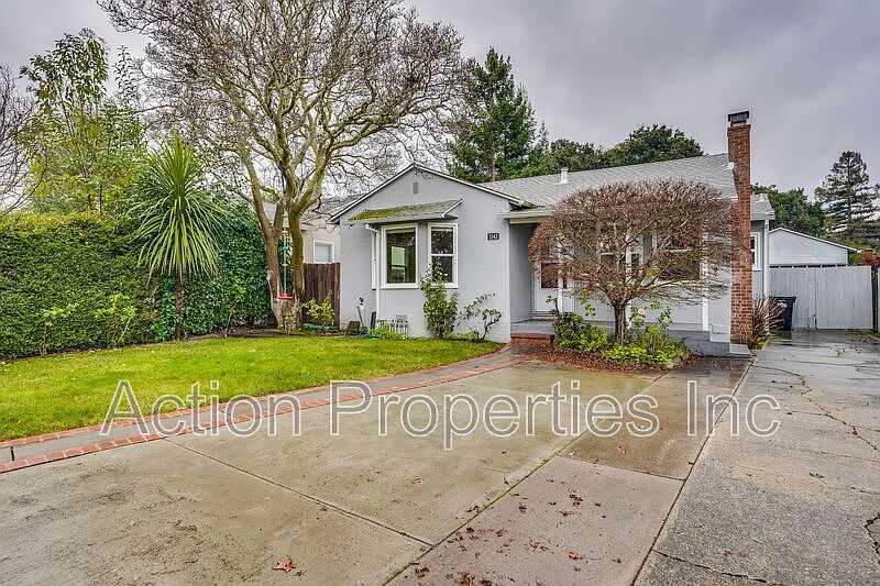 1st image of 1043 Henderson Ave #A
