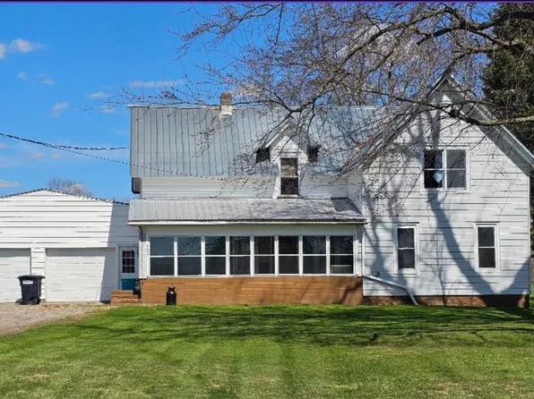 692 County Route 15, Canton, NY 13617