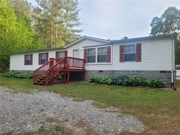81 Carriage Hill Rd, Farmville, VA 23901