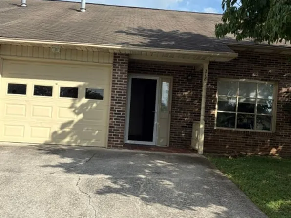 218 S Magnolia St, Maryville, TN 37803