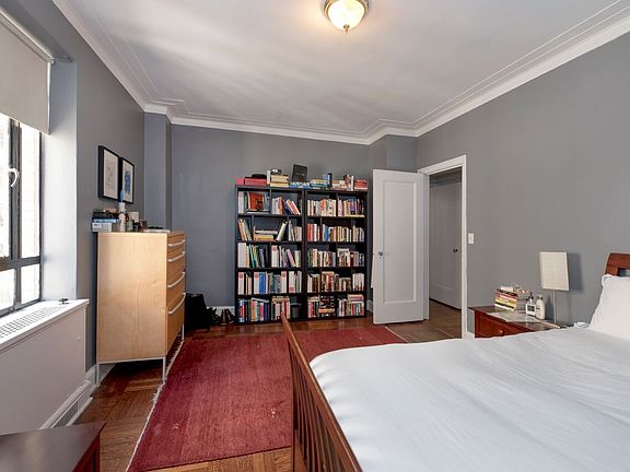 2nd image of 25 Central Park W APT 9G