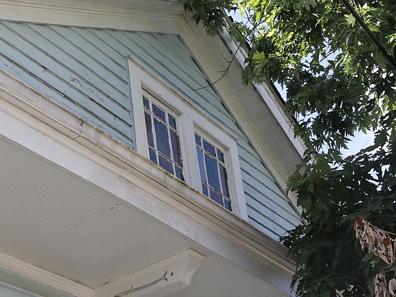 5th image of 600 N Olympia St