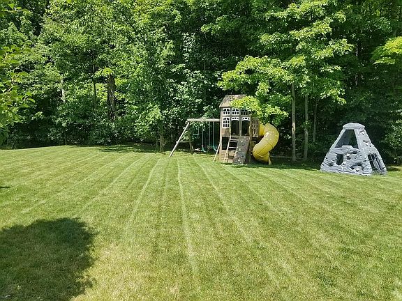 4th image of 1517 Clover Ct
