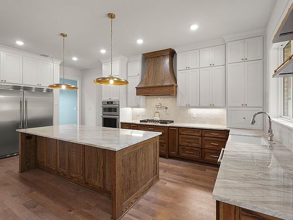 5th image of 20216 Roebuck Dr