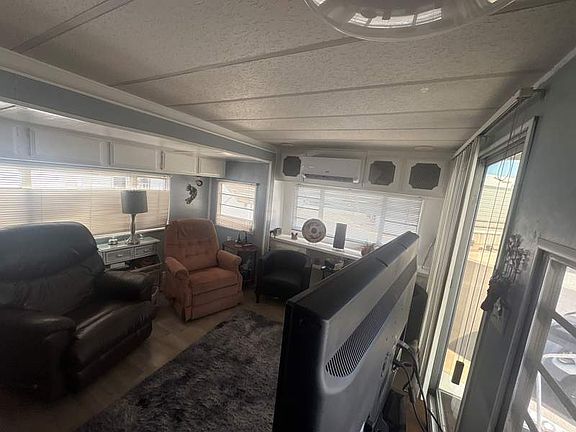 4th image of 600 S Idaho Rd #101