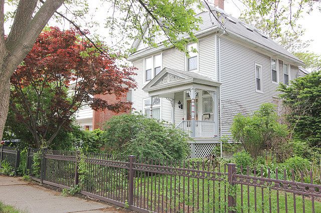 1st image of 309 N Marion St