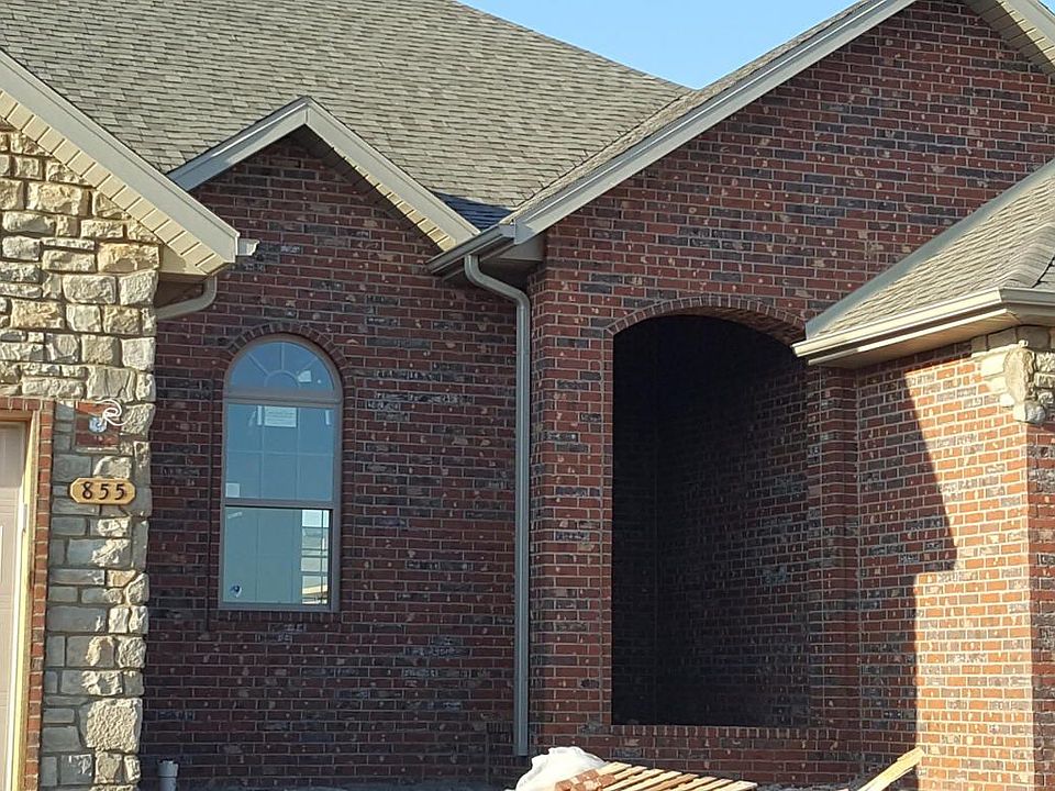 2nd image of 855 E Weldon Dr