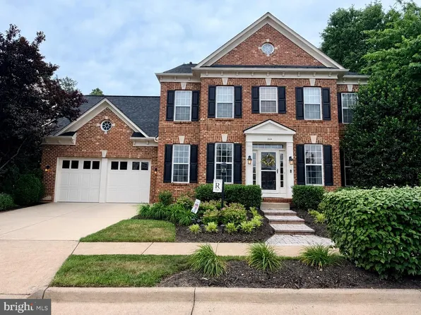 2144 Idlewild Blvd, Fredericksburg, VA 22401