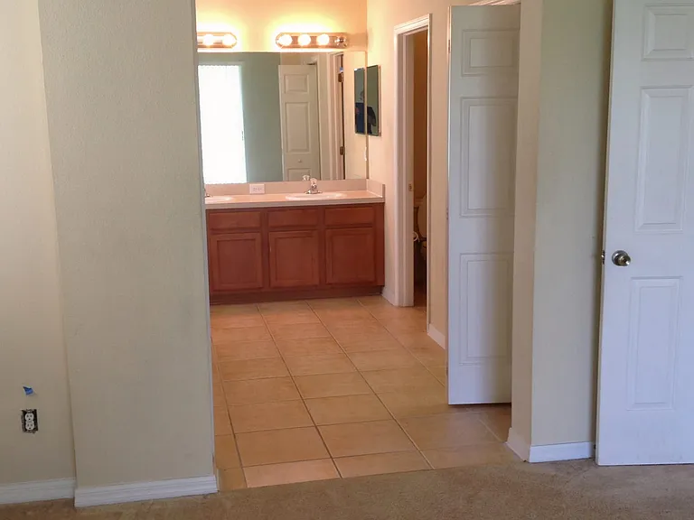 13713 Ogakor Dr — Photo 9