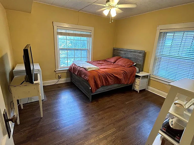 4508 J C Nichols Pkwy #2S — Photo 17