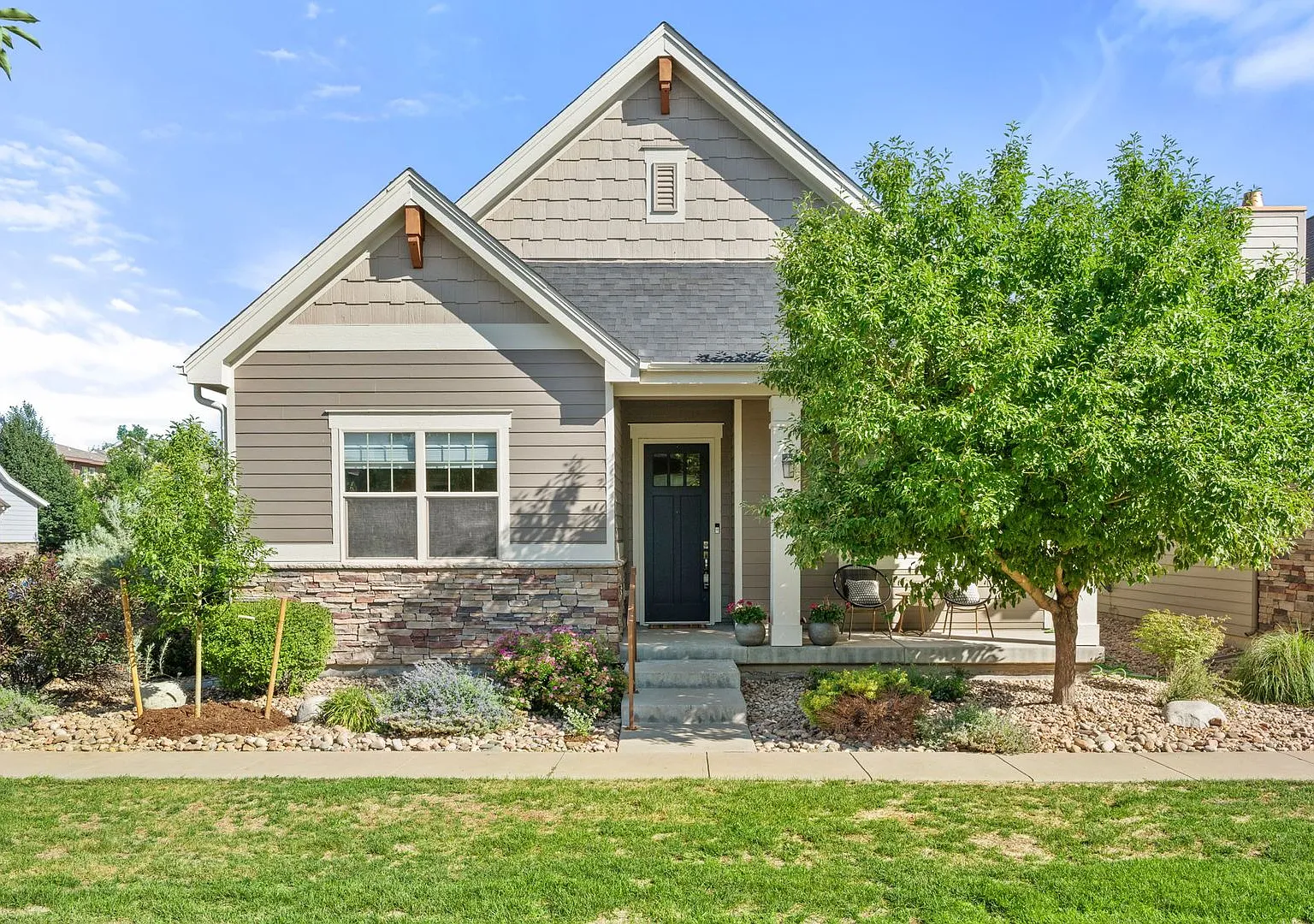 Charming 4 Bedroom, 3 Bath Steel Ranch Patio Home — Photo 1