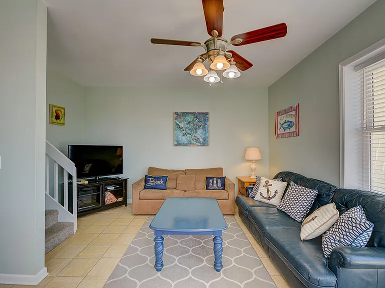 3812 Island Dr — Photo 5