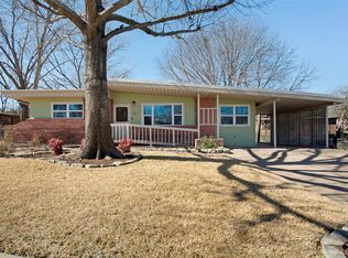 105 Clinton Dr, Weatherford, TX 76086