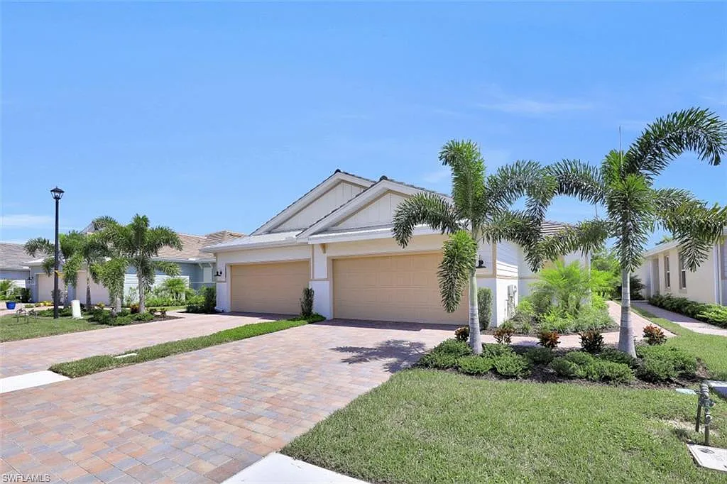 2 bed, 2.0 bath, 1519 sqft, $7,000 — Photo 3