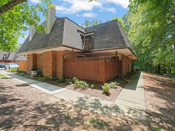 112 Finley Forest Dr, Chapel Hill, NC 27517