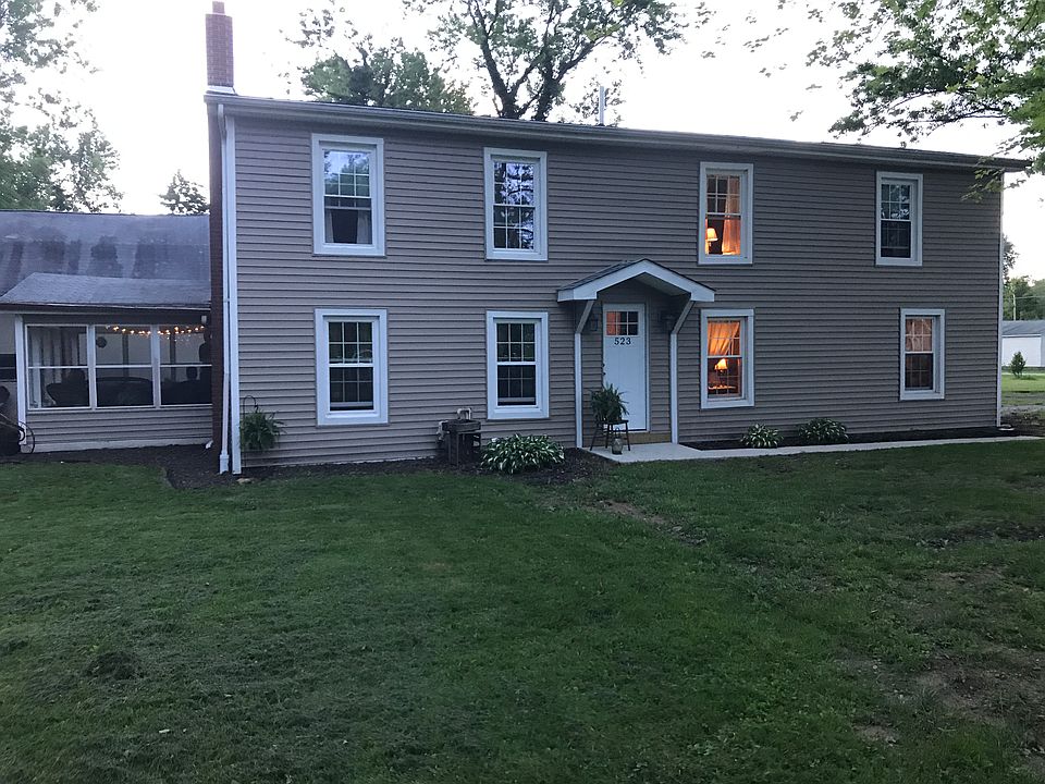 2nd image of 523 Russell Ave
