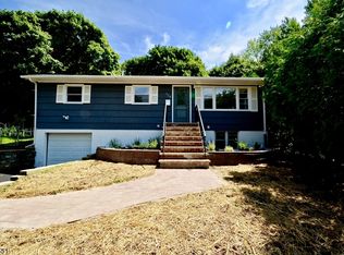 110 Brooklyn Mountain Rd, Hopatcong, NJ 07843