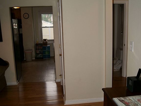 5th image of 1528 W 39th St